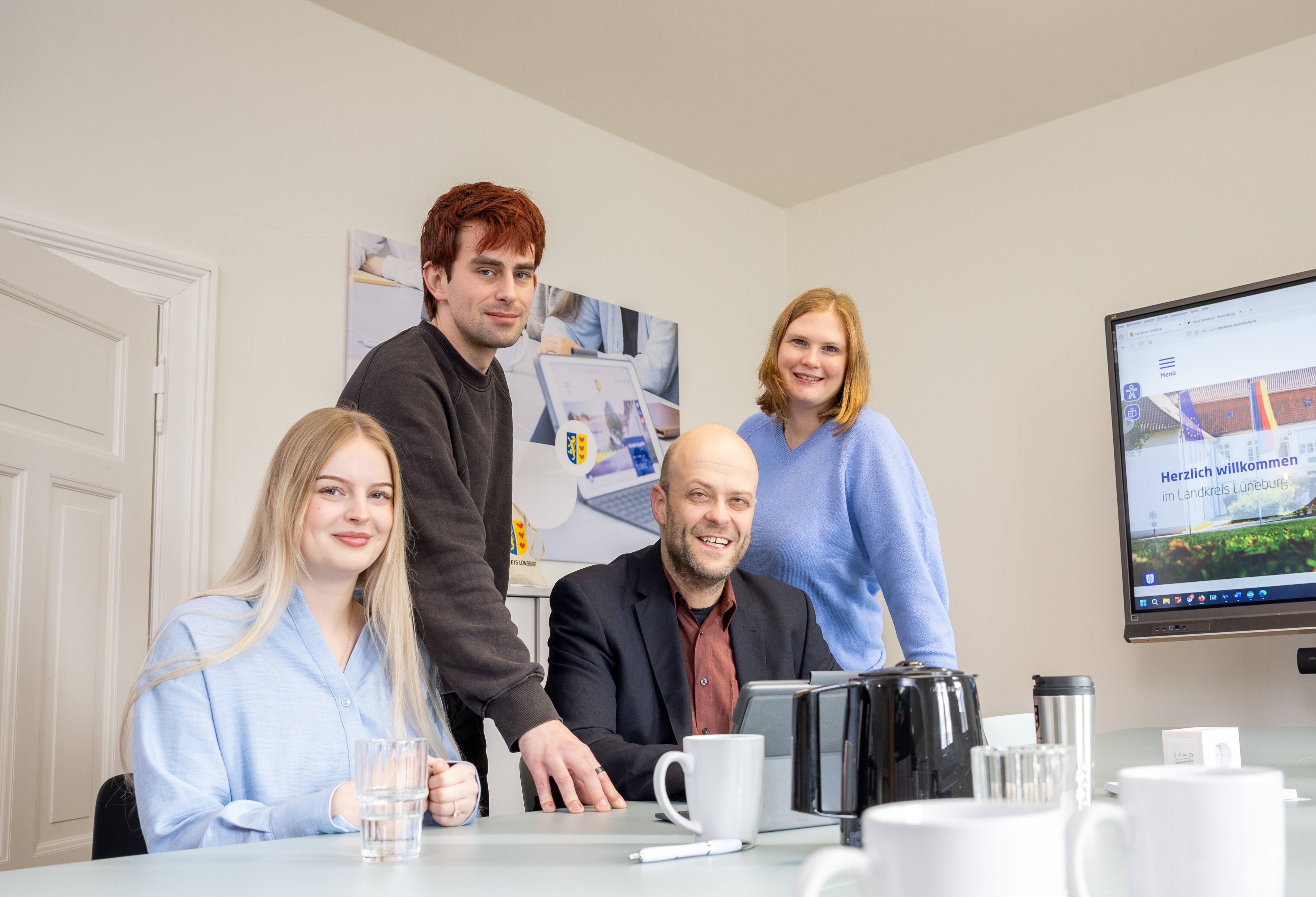 Wir sind ein starkes Team mit starken Benefits: Bei uns gibt es sichere Jobs und die Möglichkeit, sich persönlich zu entwickeln.