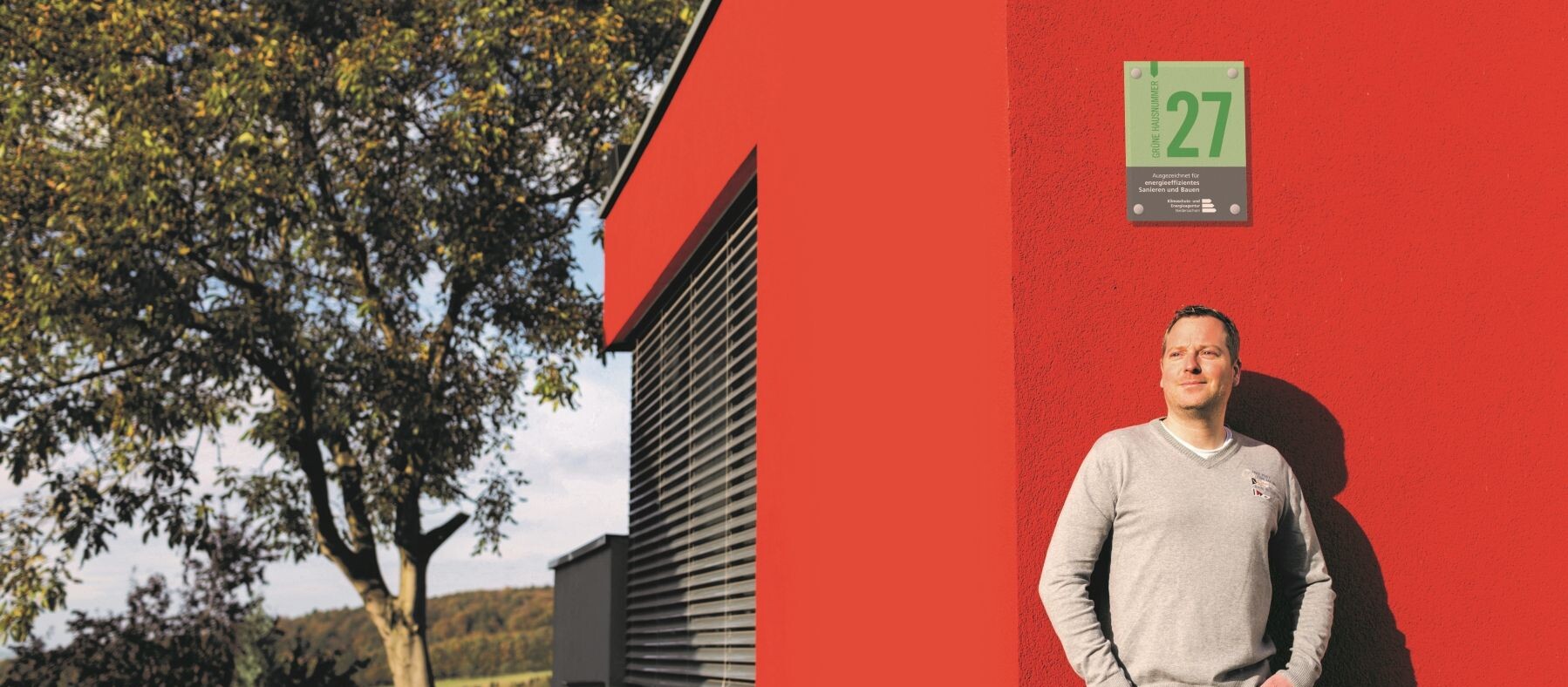 Die Grüne Hausnummer an einem Wohngebäude