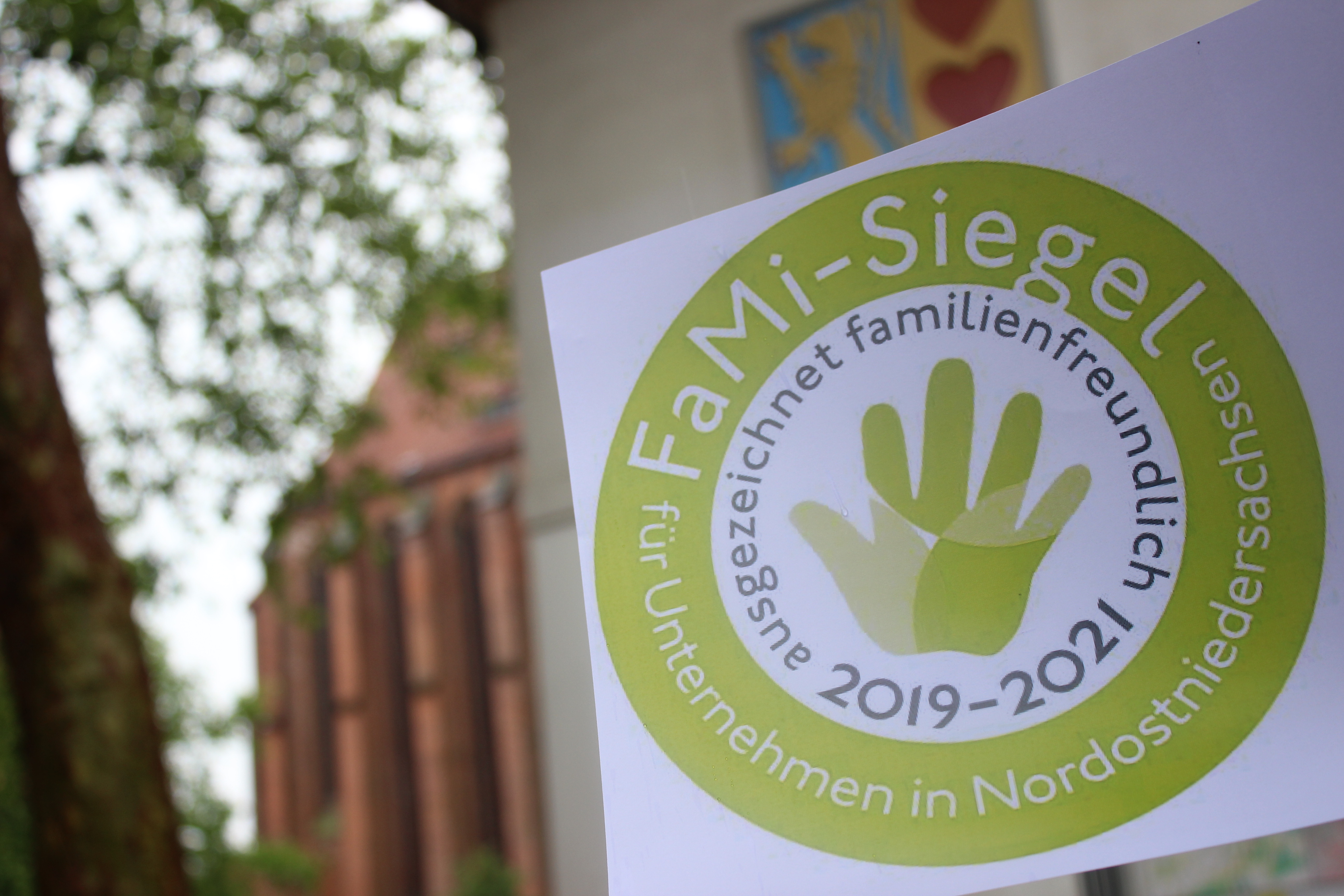 Das FaMi-Siegel für den Landkreis Lüneburg.